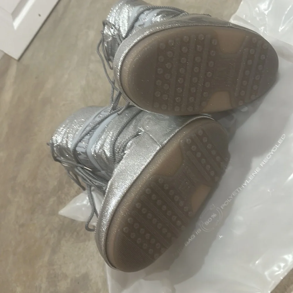 Moon Boot Icon Silver Glitter Boots Brand New! Size 35 - 38 - Picture 11 of 11